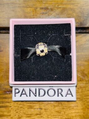 Authentic Pandora Daisy Flower Cream and Black Enamel Retired Charm.